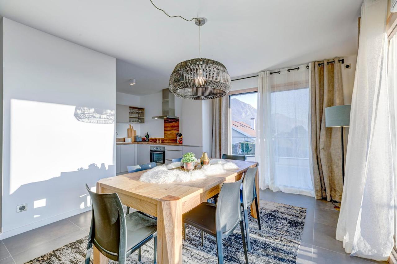 Serenity - 3 Bedroom Top Floor Apartment Parking & Lake View Terrace Annecy Exterior foto