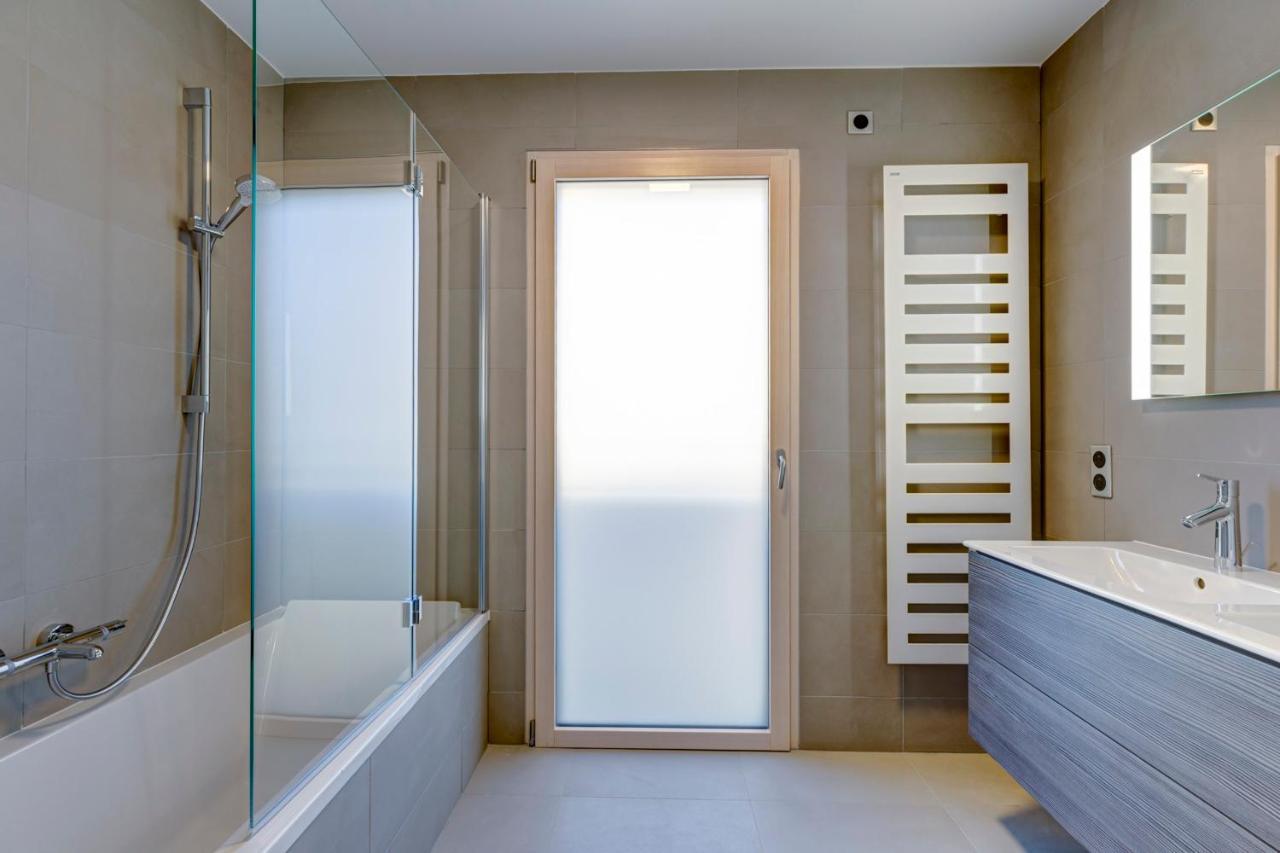 Serenity - 3 Bedroom Top Floor Apartment Parking & Lake View Terrace Annecy Exterior foto